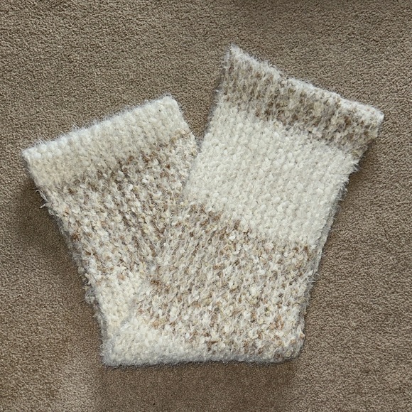 Infinity Scarf - Picture 1 of 1